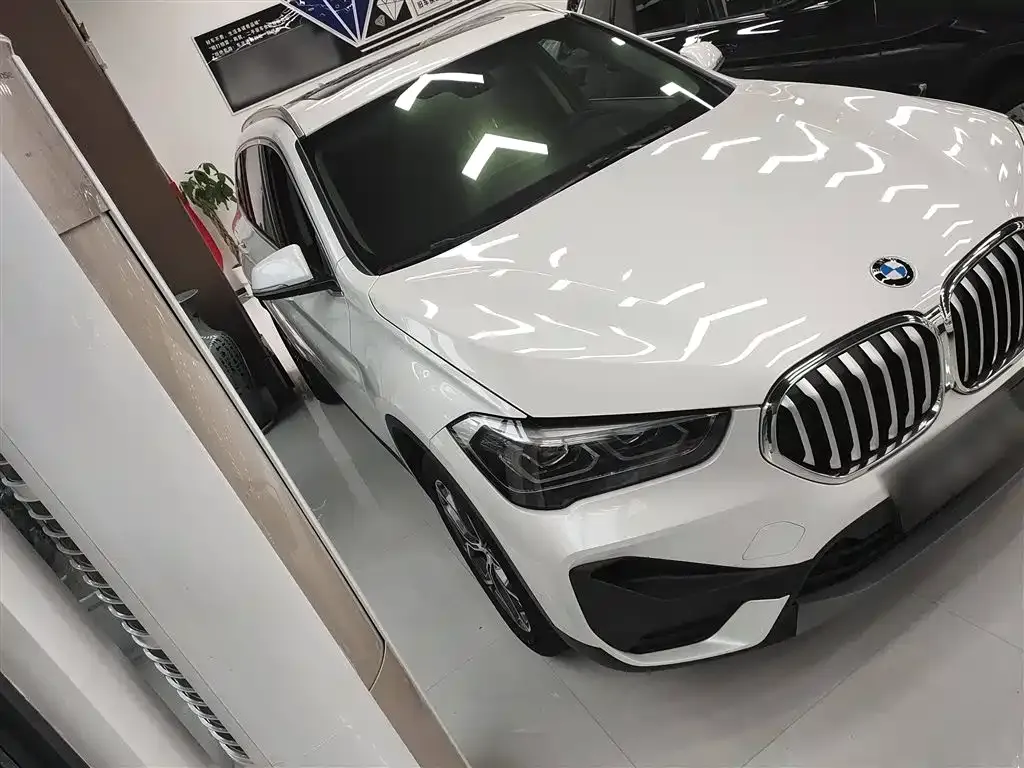 BMW X1 — фото 4