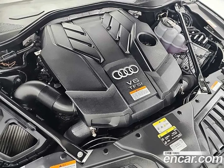Audi A8 — фото 5