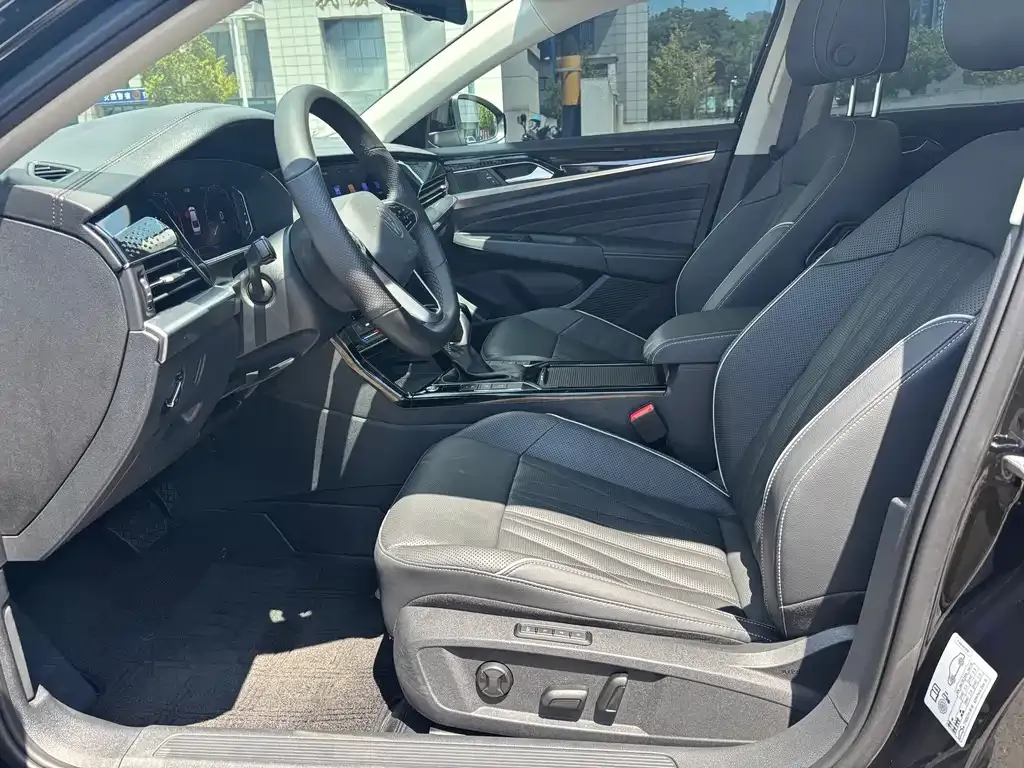 Volkswagen Passat — фото 4