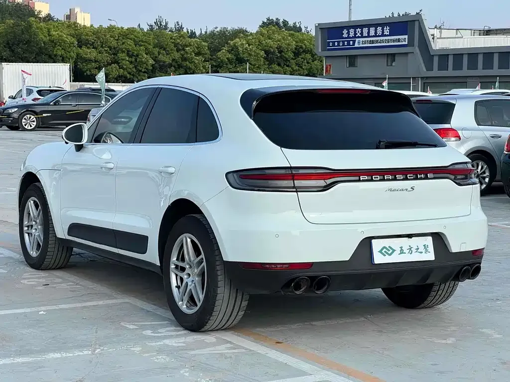 Porsche Macan — фото 6
