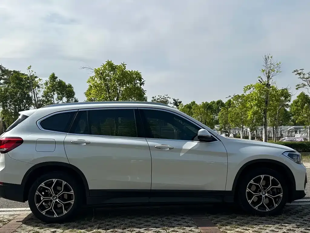 BMW X1 — фото 4