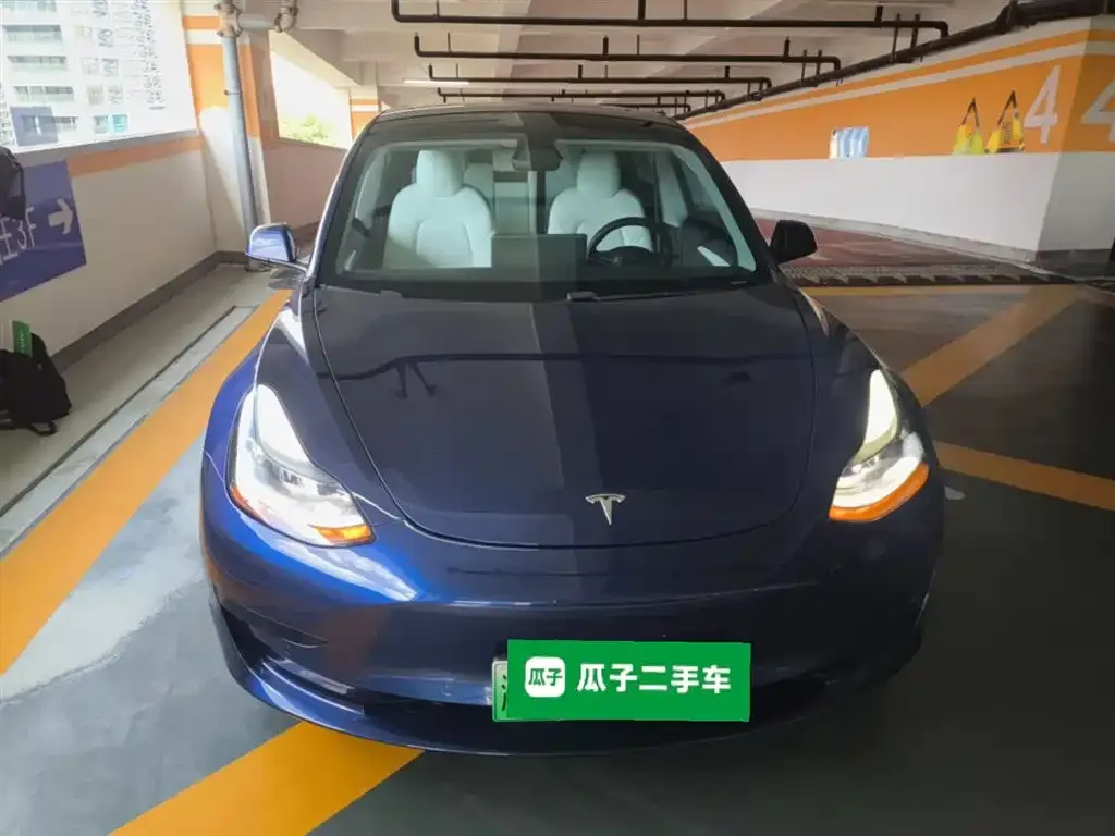 Tesla Model 3 — фото 3