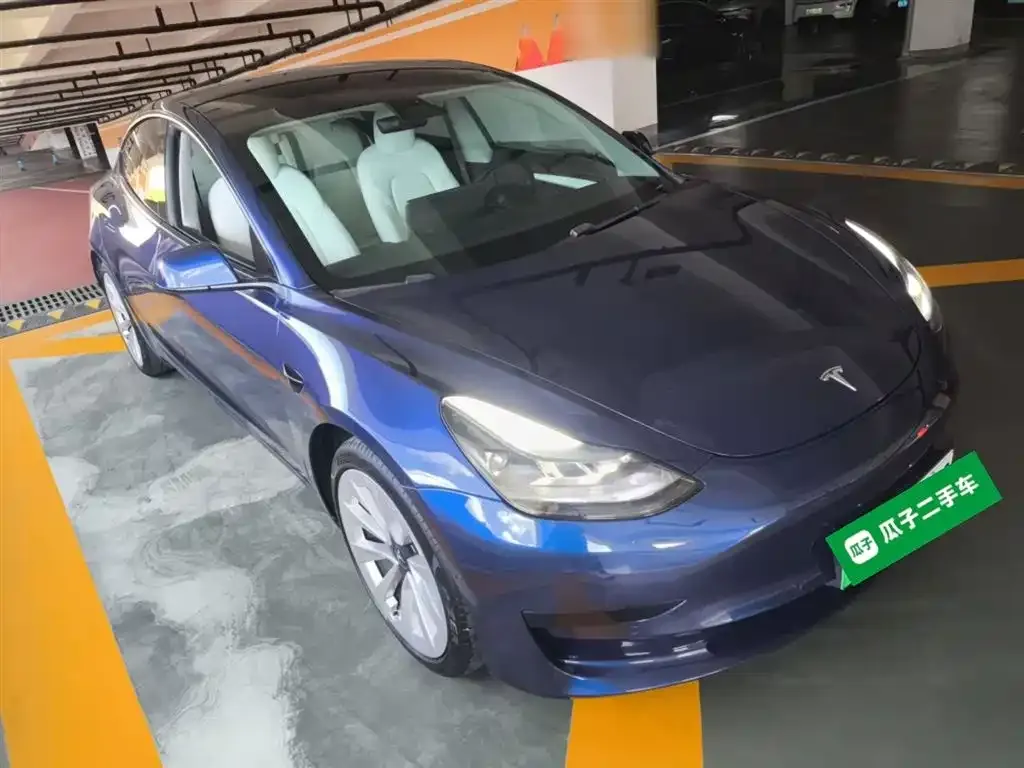 Tesla Model 3 — фото 4