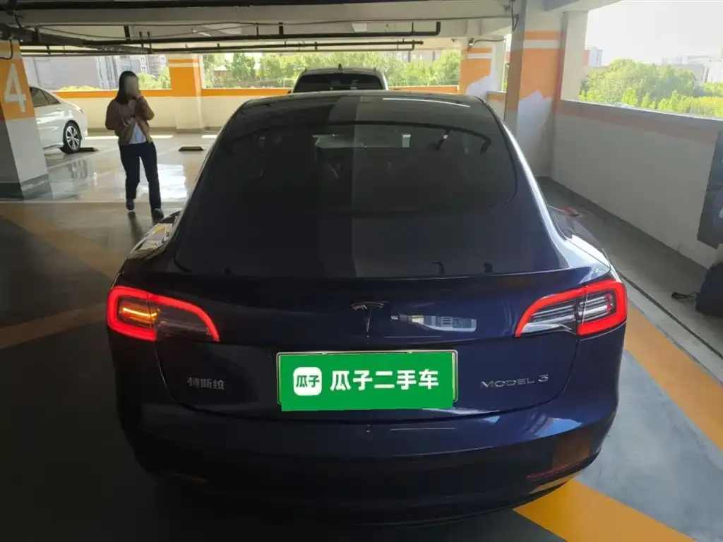 Tesla Model 3 — фото 6