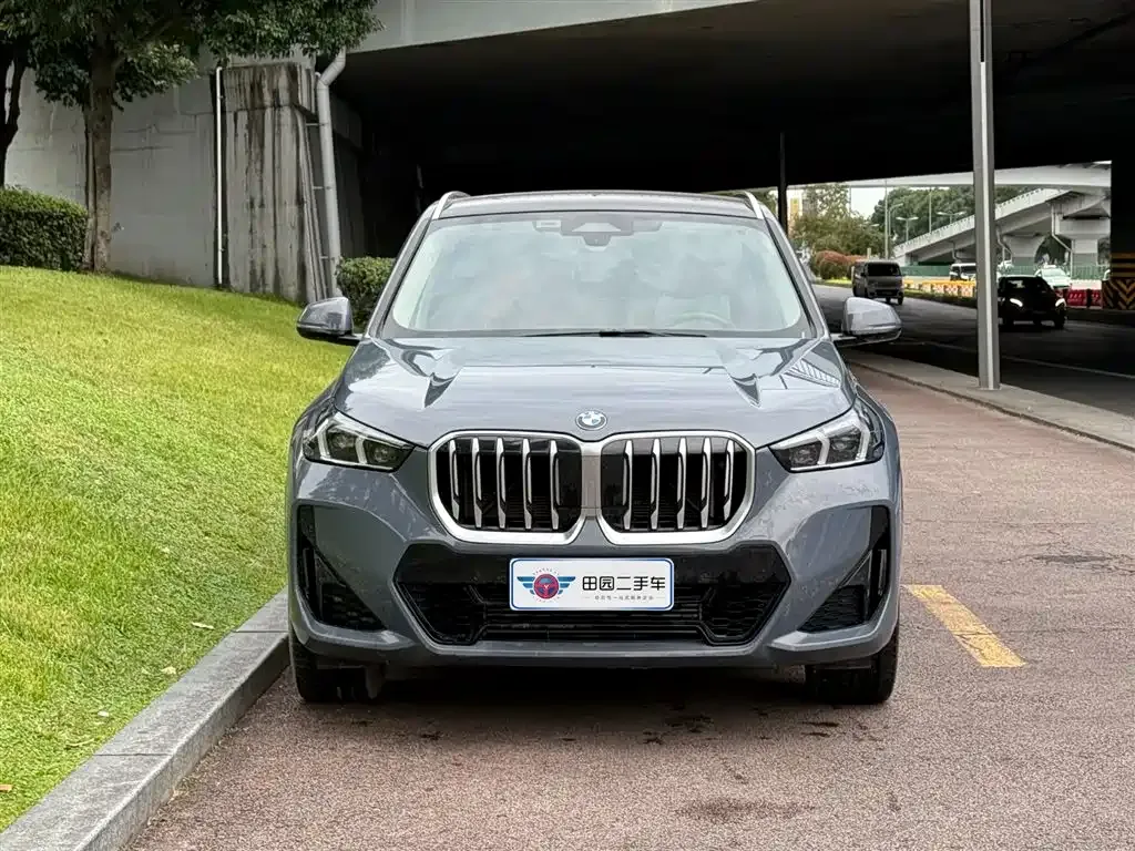 BMW X1 — фото 2