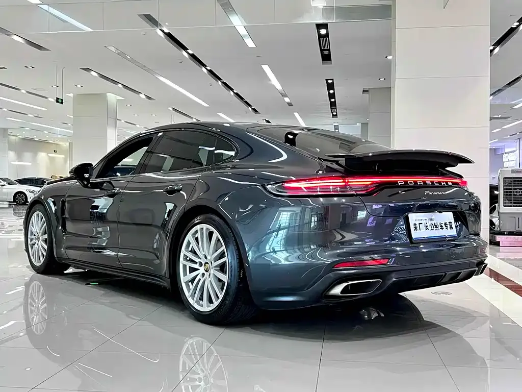 Porsche Panamera — фото 8