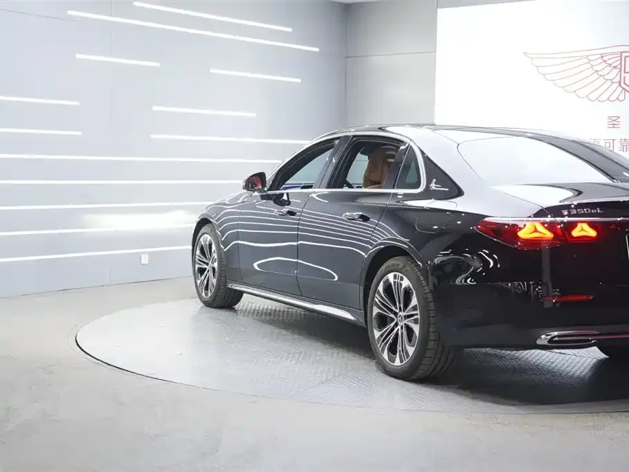 Mercedes-Benz E-Class New Energy — фото 3