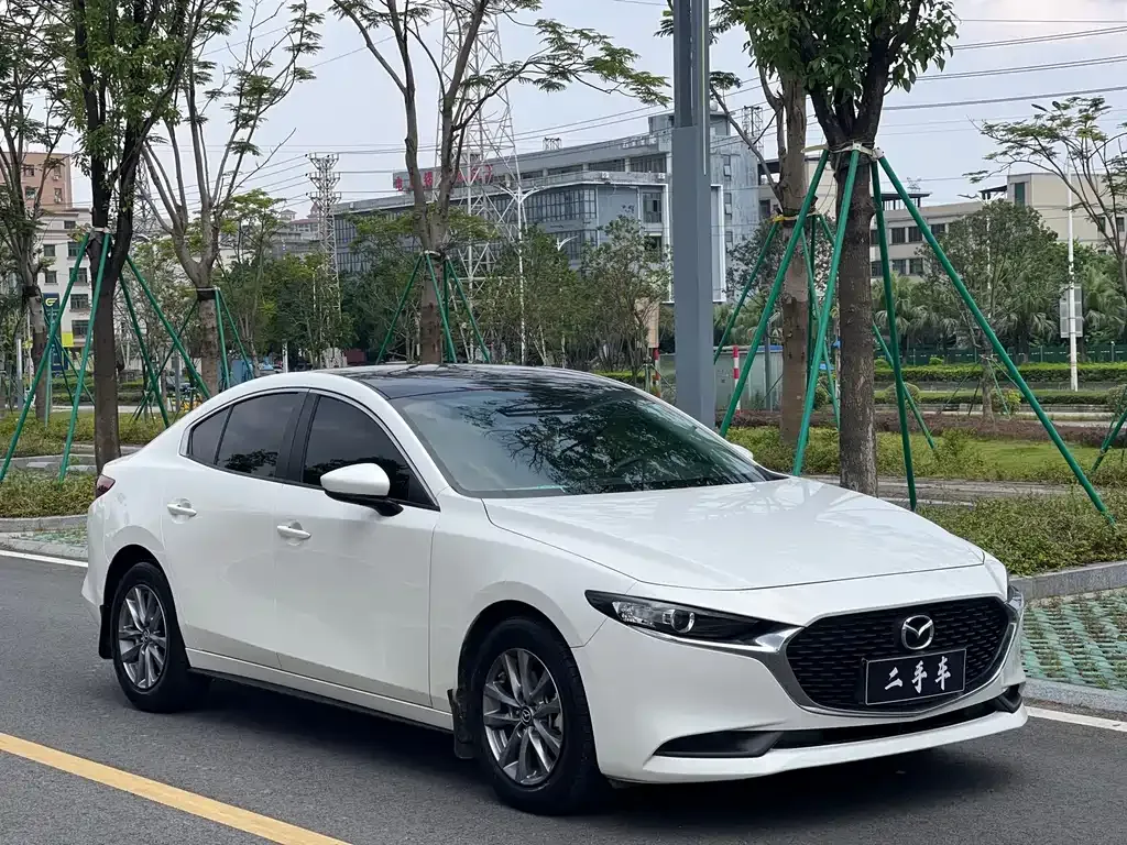 Mazda 3 Axela — фото 3