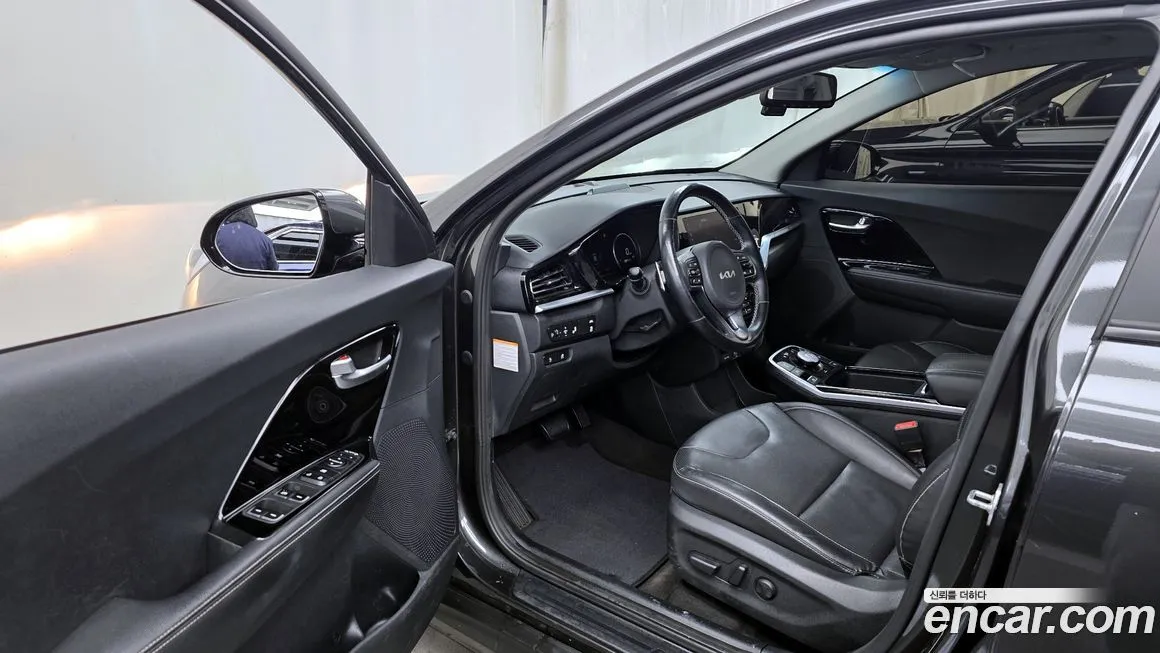 Kia Niro — фото 10