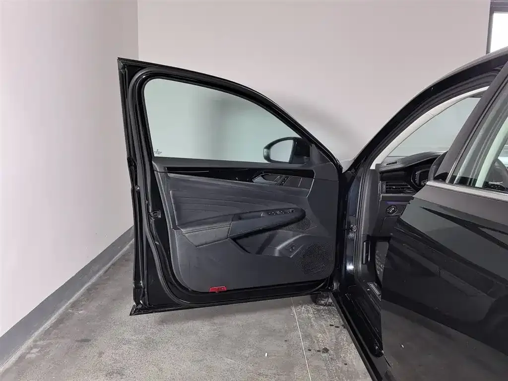 Volkswagen Passat — фото 8