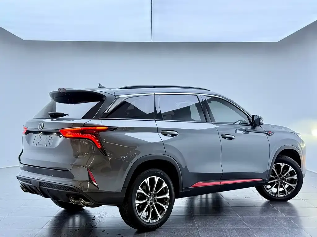 Changan CS75 PLUS — фото 3