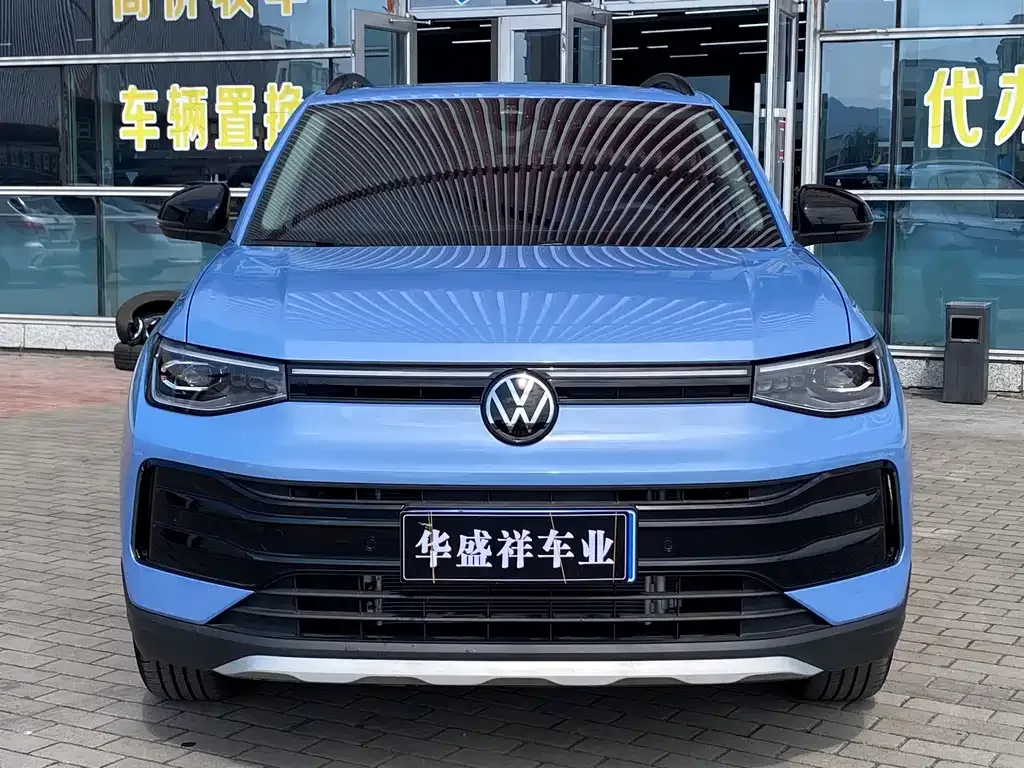 Volkswagen Tharu — фото 1