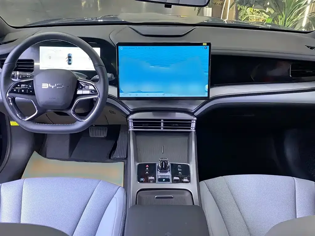 BYD Seal — фото 10