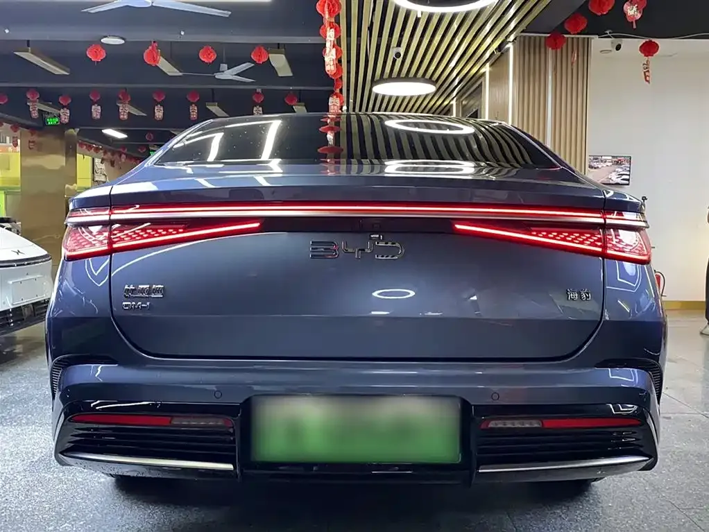 BYD Seal — фото 6