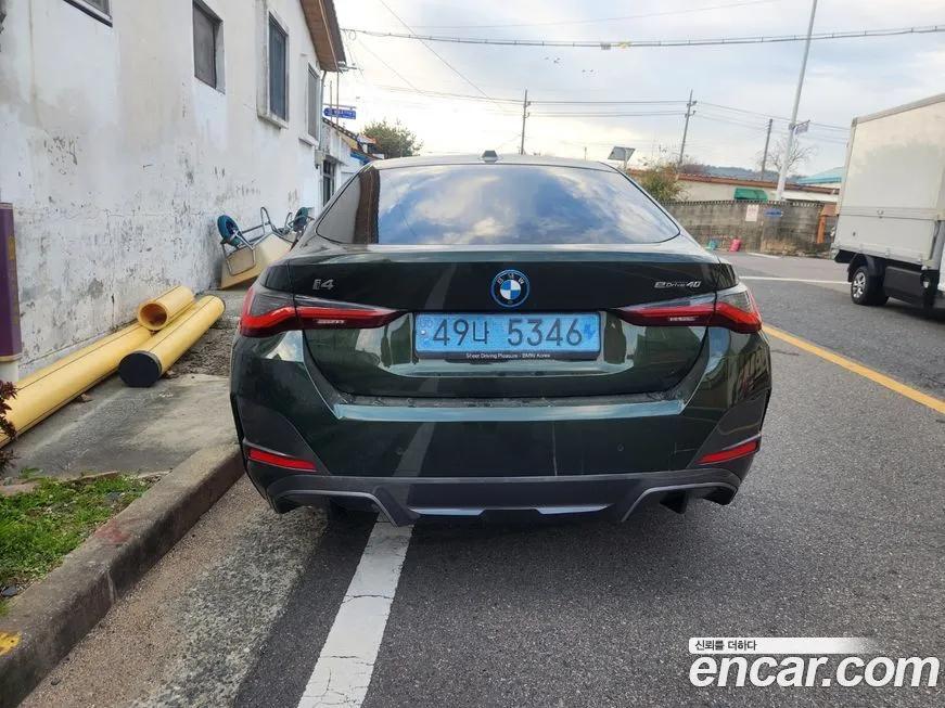 BMW i4 — фото 4
