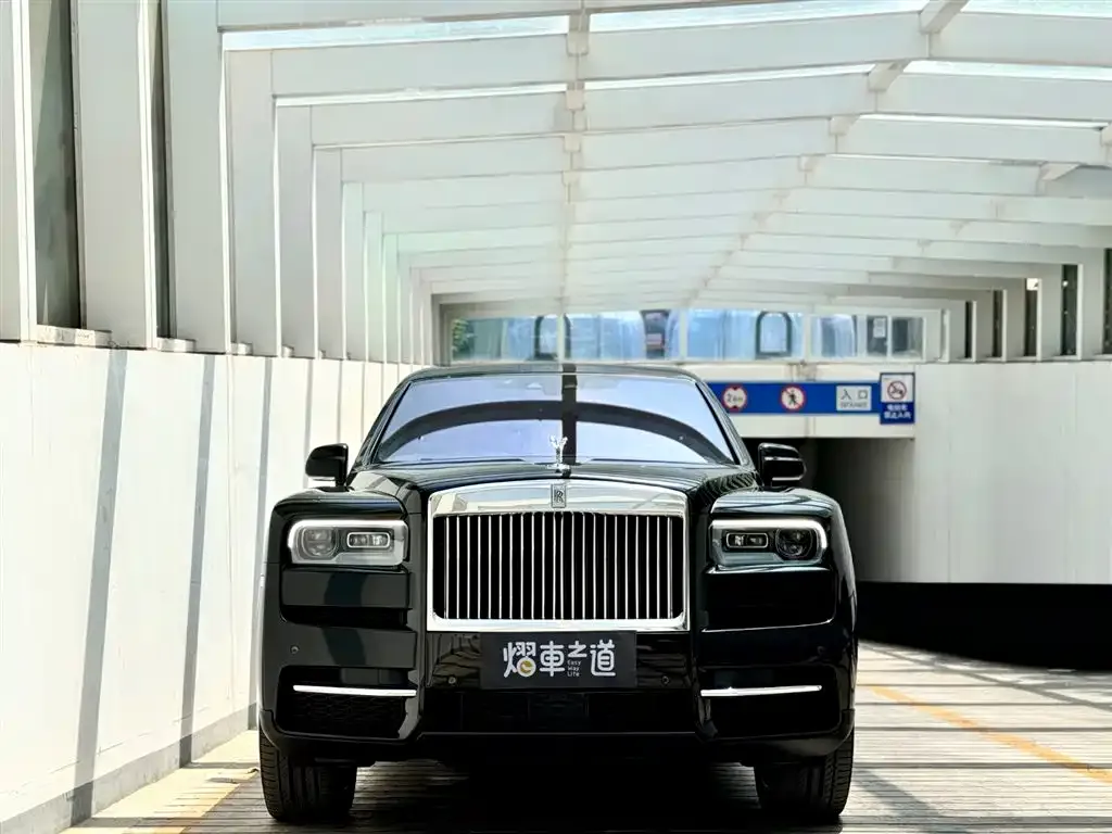 Rolls-Royce Cullinan — фото 2