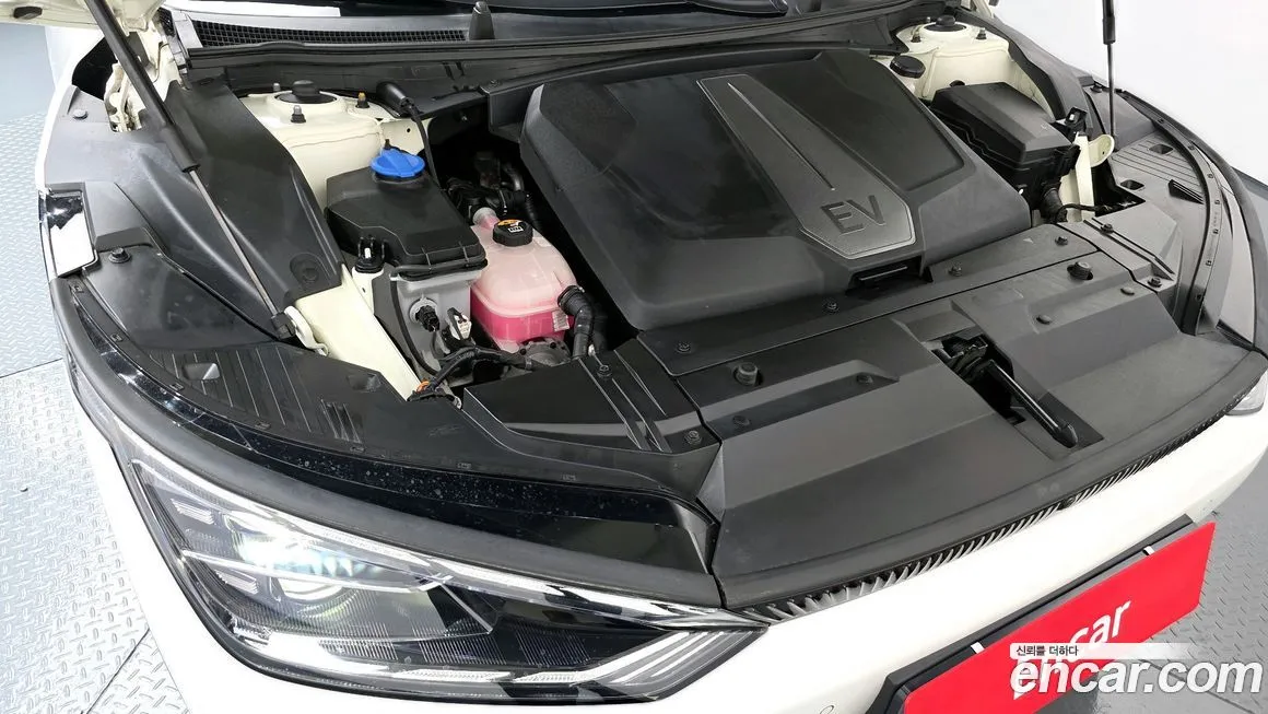 Kia EV6 — фото 6