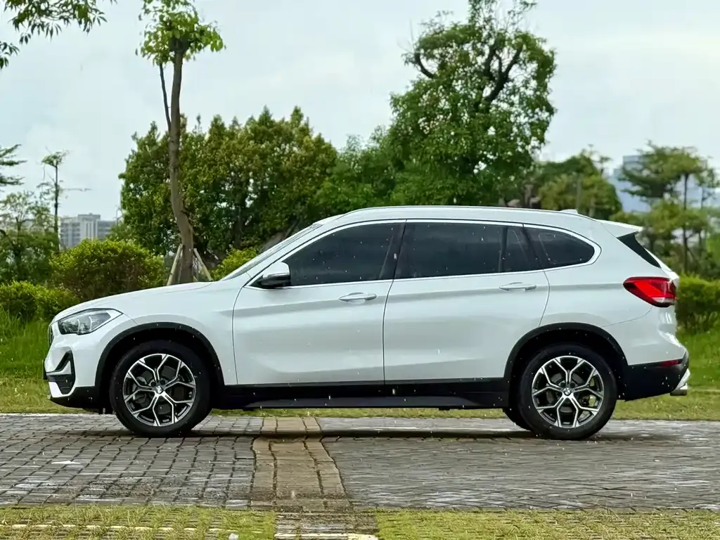 BMW X1 — фото 4