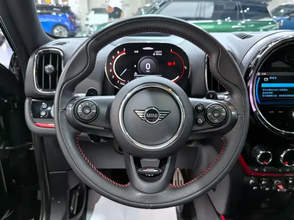 MINI Countryman JCW — фото 8