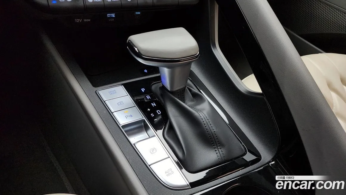 Hyundai AVANTE — фото 9