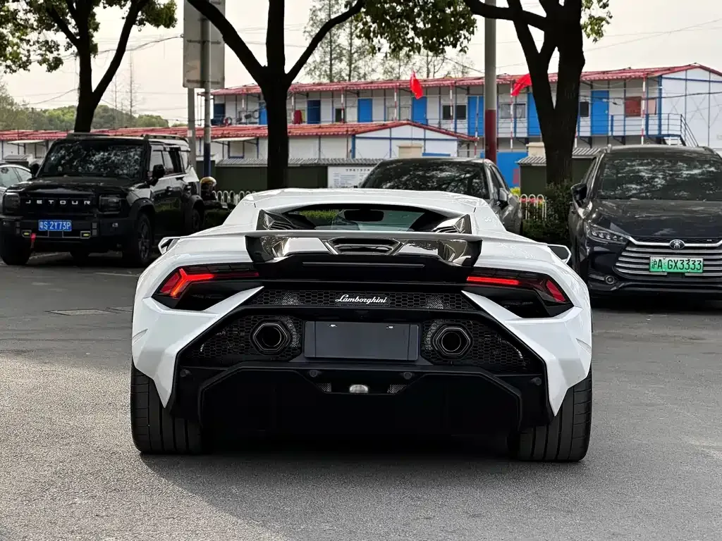 Lamborghini Huracan — фото 2
