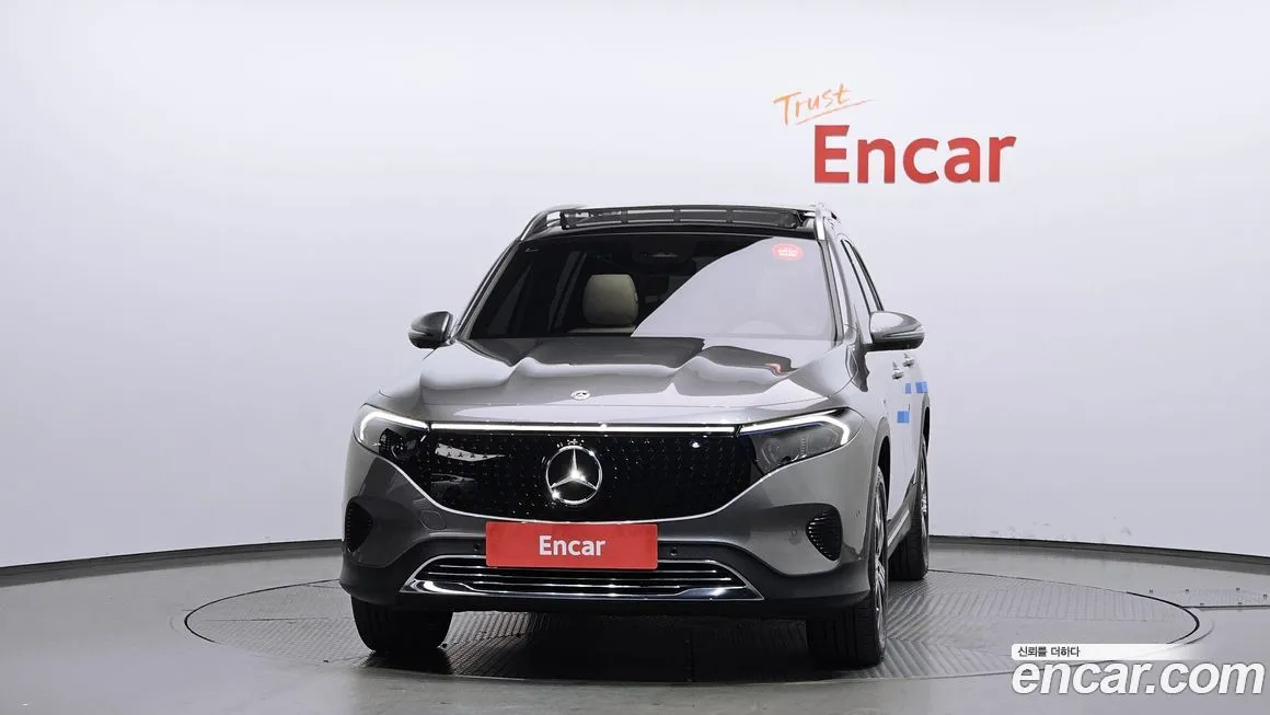 Mercedes-Benz EQB — фото 3