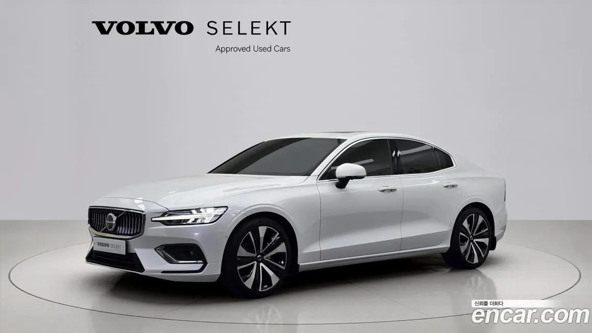 Volvo S60 — фото 1