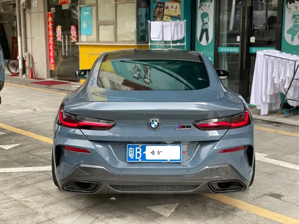BMW 8 Series — фото 5
