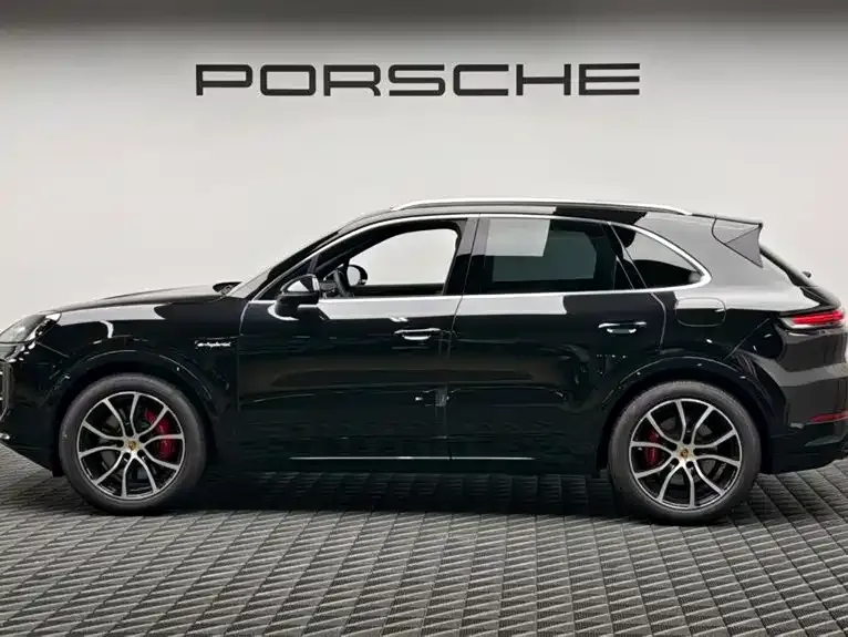 Porsche Cayenne Hybrid — фото 4