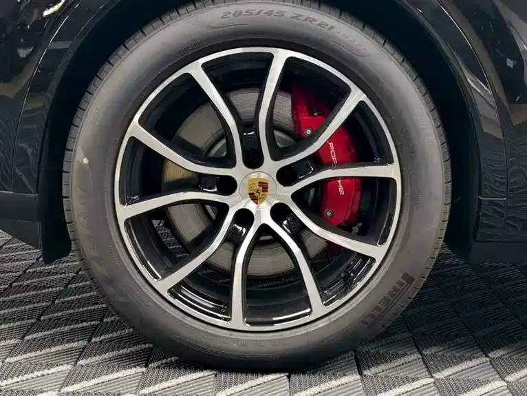 Porsche Cayenne Hybrid — фото 8