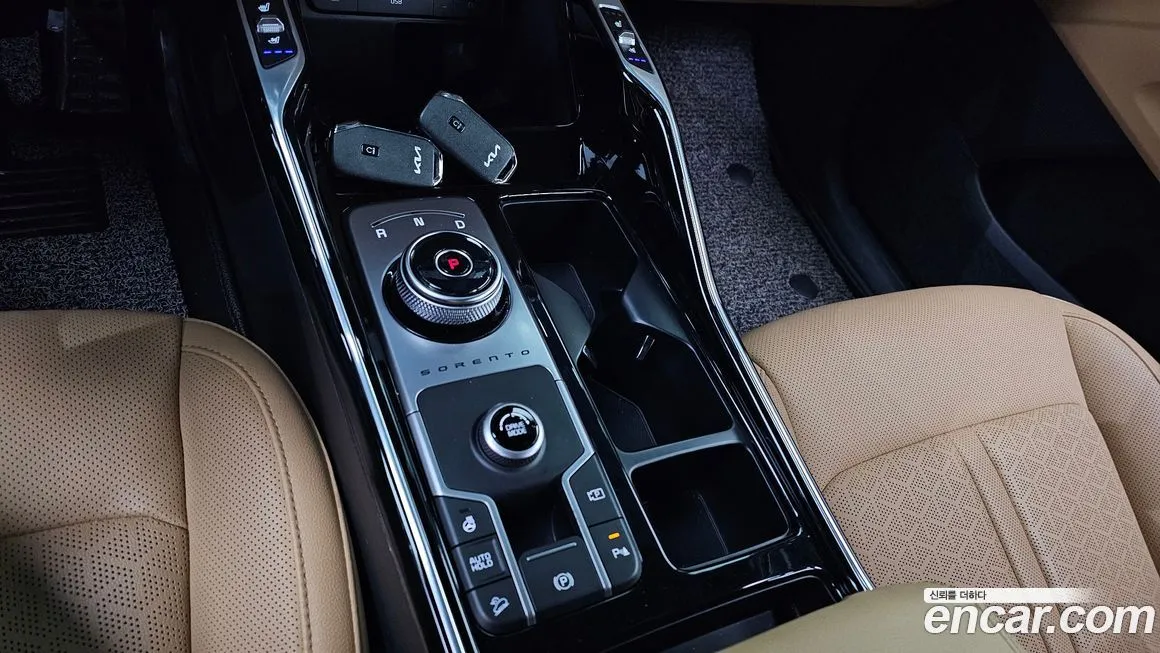 Kia Sorento — фото 9