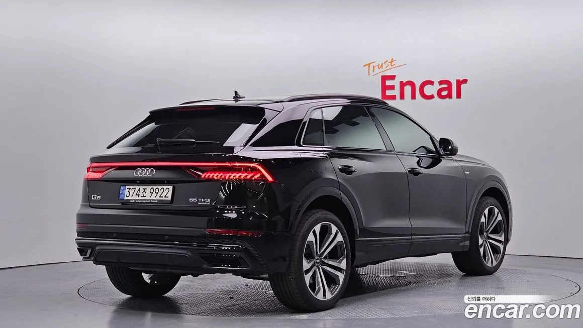 Audi Q8 — фото 2