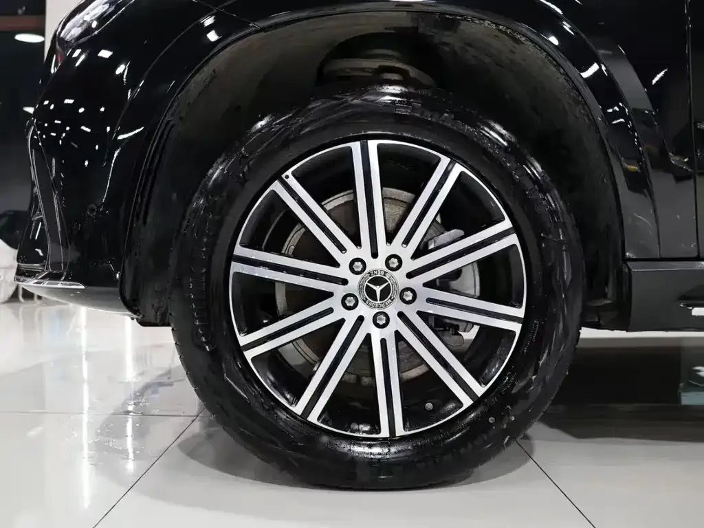 Mercedes-Benz GLE — фото 4