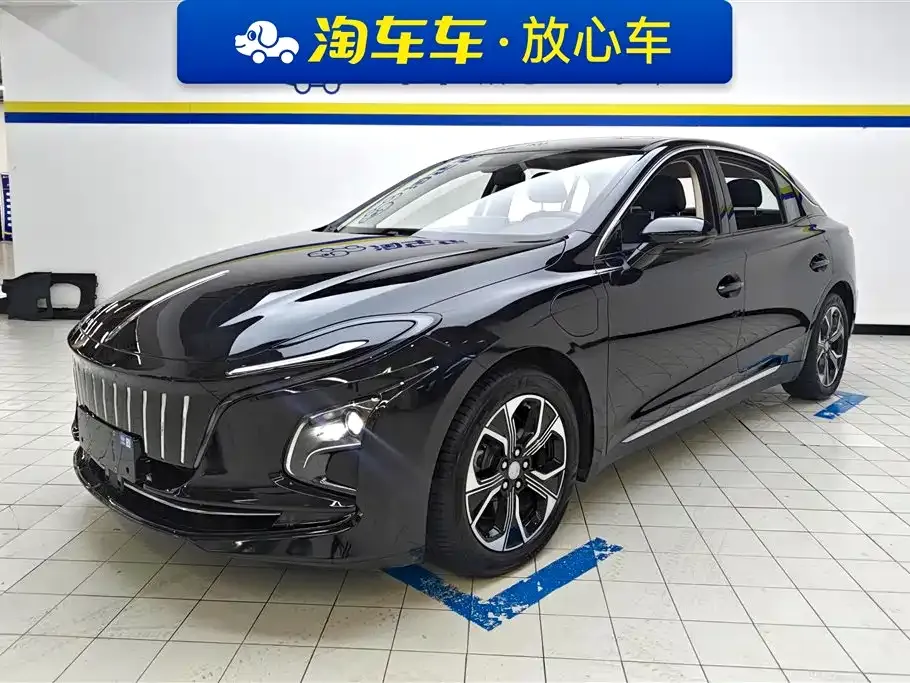 Hongqi E-QM5 — фото 1