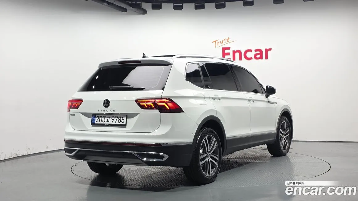 Volkswagen Tiguan — фото 2