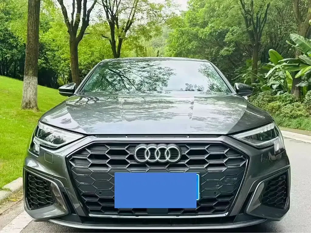 Audi A3 — фото 1