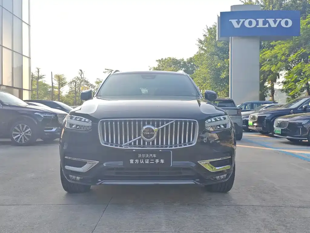 Volvo XC90 — фото 3