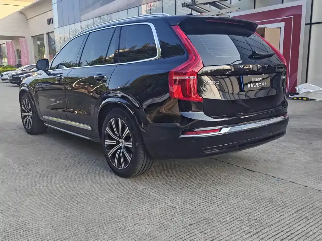 Volvo XC90 — фото 7
