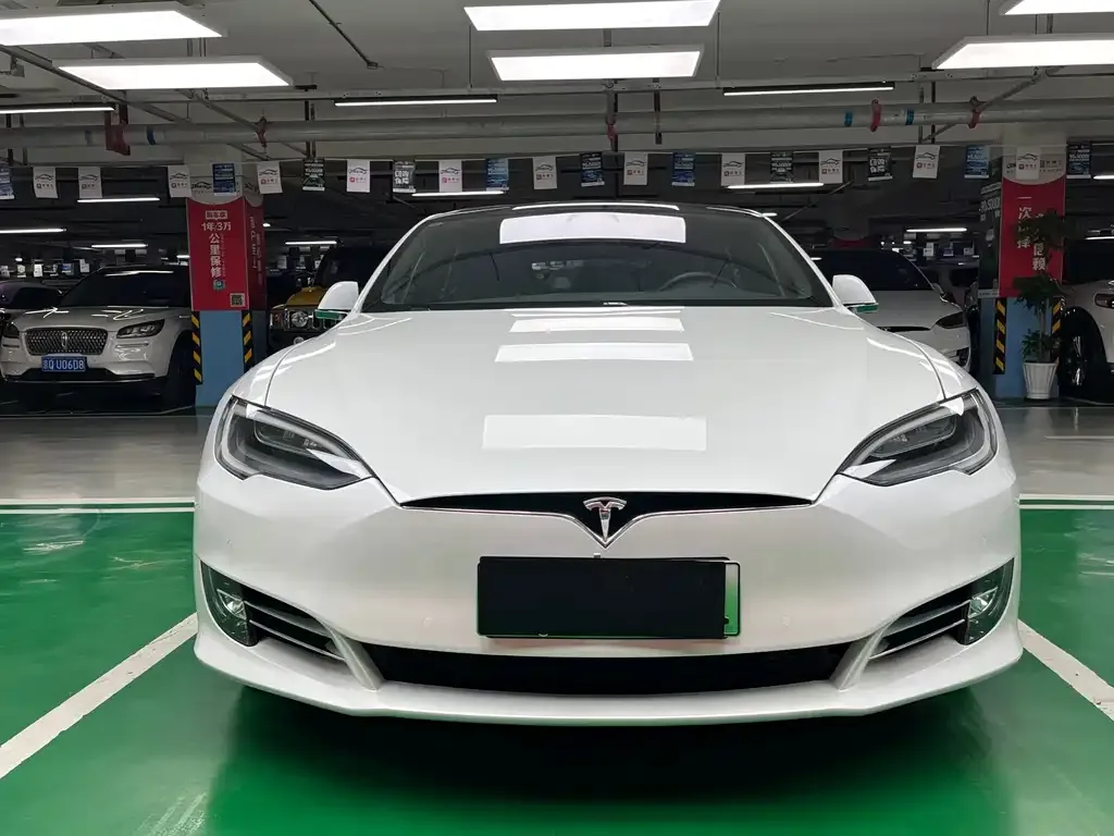 Tesla Model S — фото 2