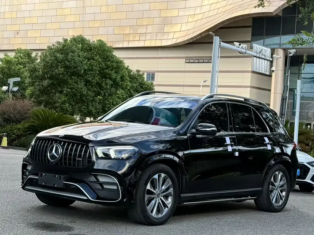 Mercedes-Benz GLE — фото 1