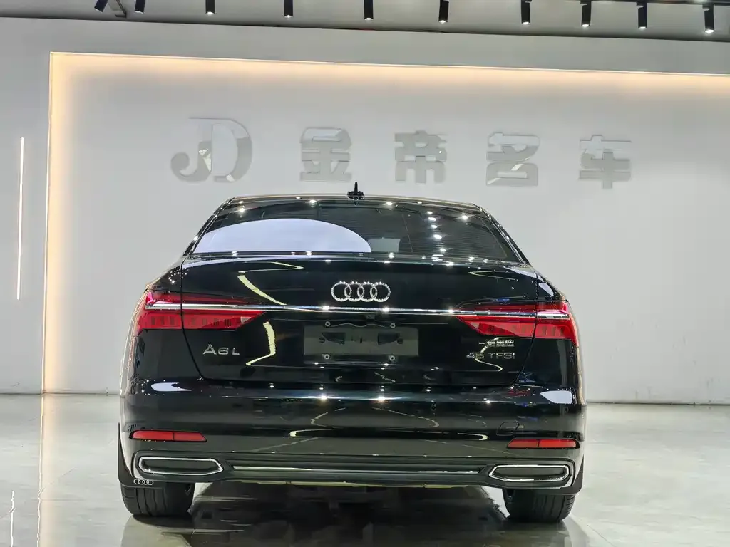 Audi A6L — фото 5