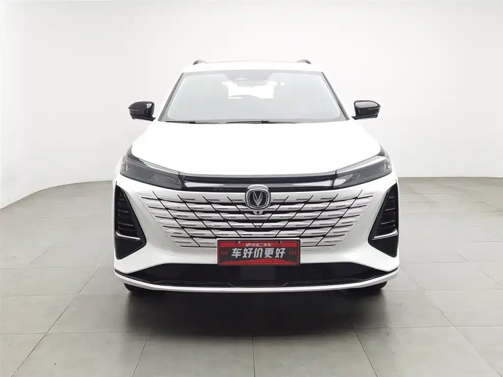 Changan CS75PLUS — фото 3