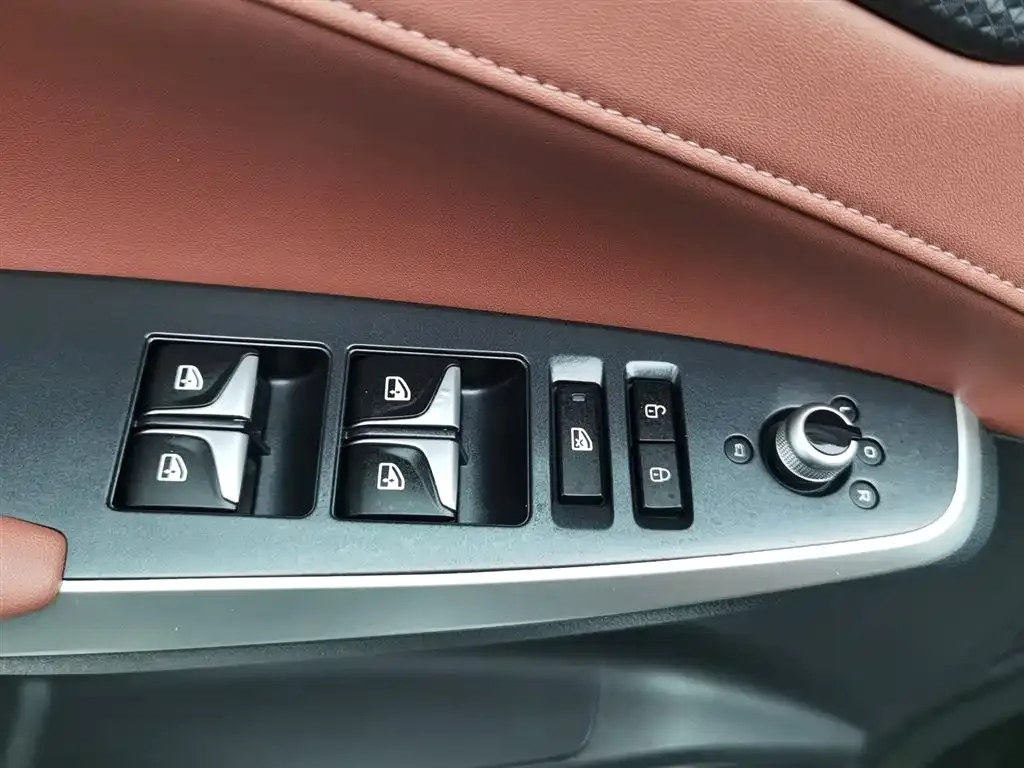 Changan CS75PLUS — фото 9