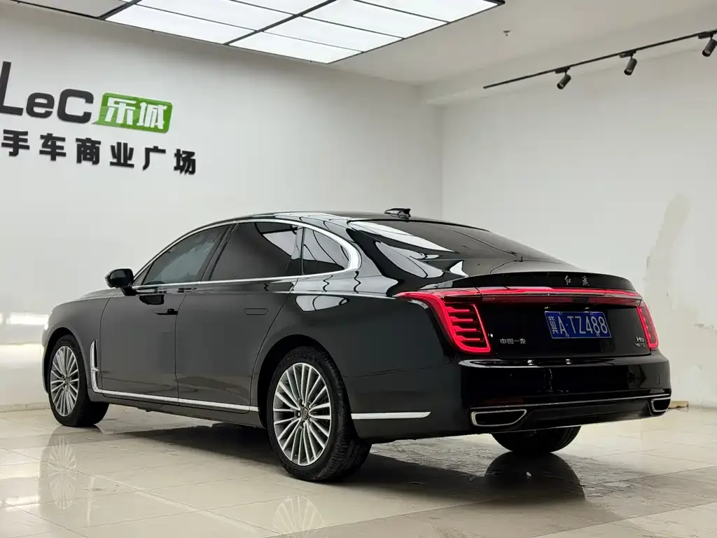 Hongqi H9 — фото 4