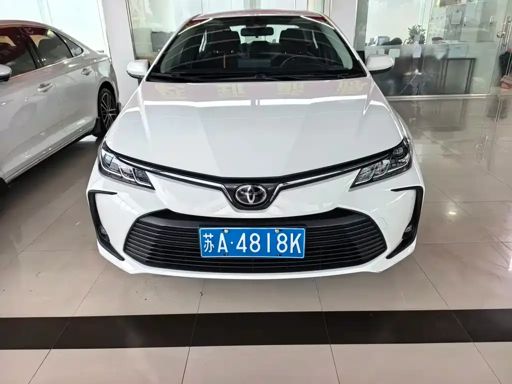 Toyota Corolla — фото 2