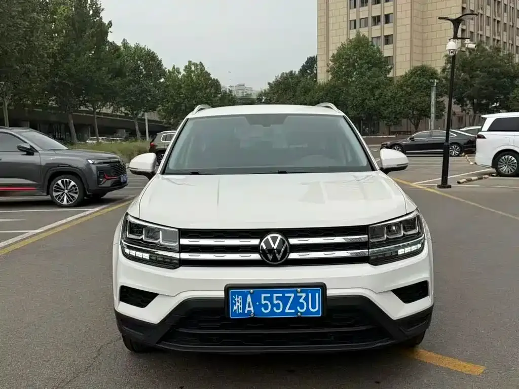 Volkswagen Tharu — фото 4