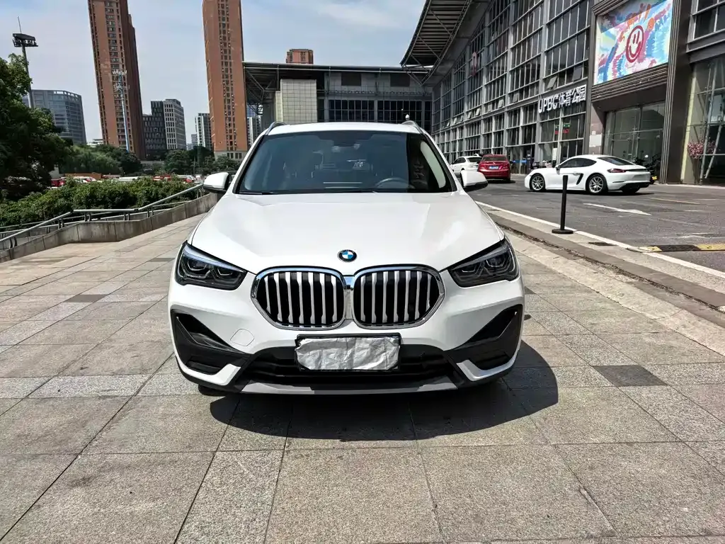 BMW X1 — фото 2