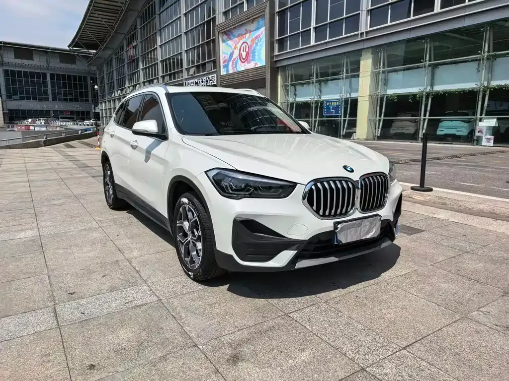 BMW X1 — фото 3