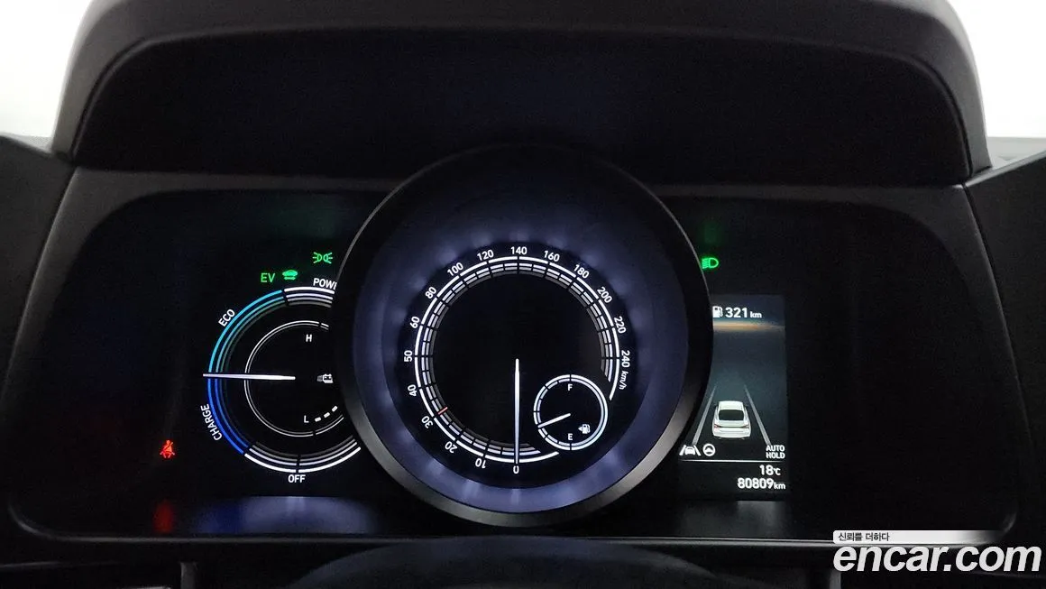 Hyundai AVANTE — фото 8