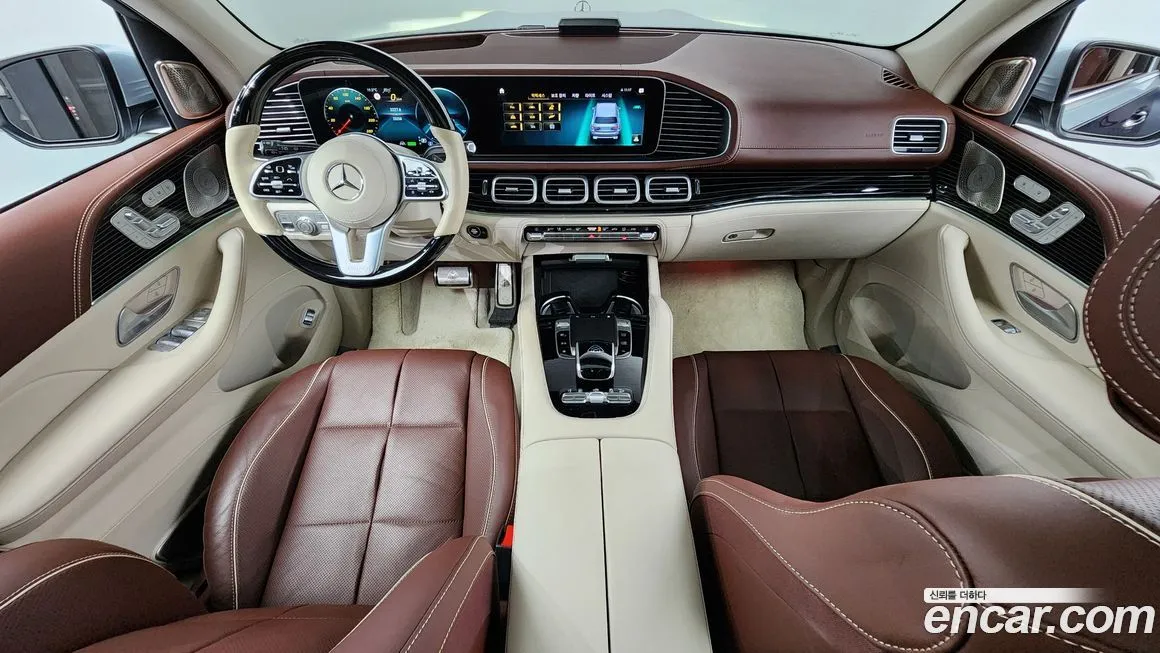 Mercedes-Benz GLS-Class — фото 7